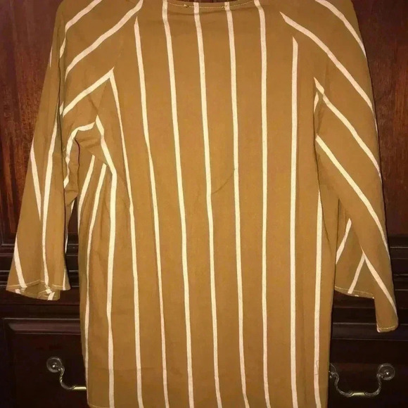 SUZANNE BETRO SIZE LARGE - Picture 5 of 5